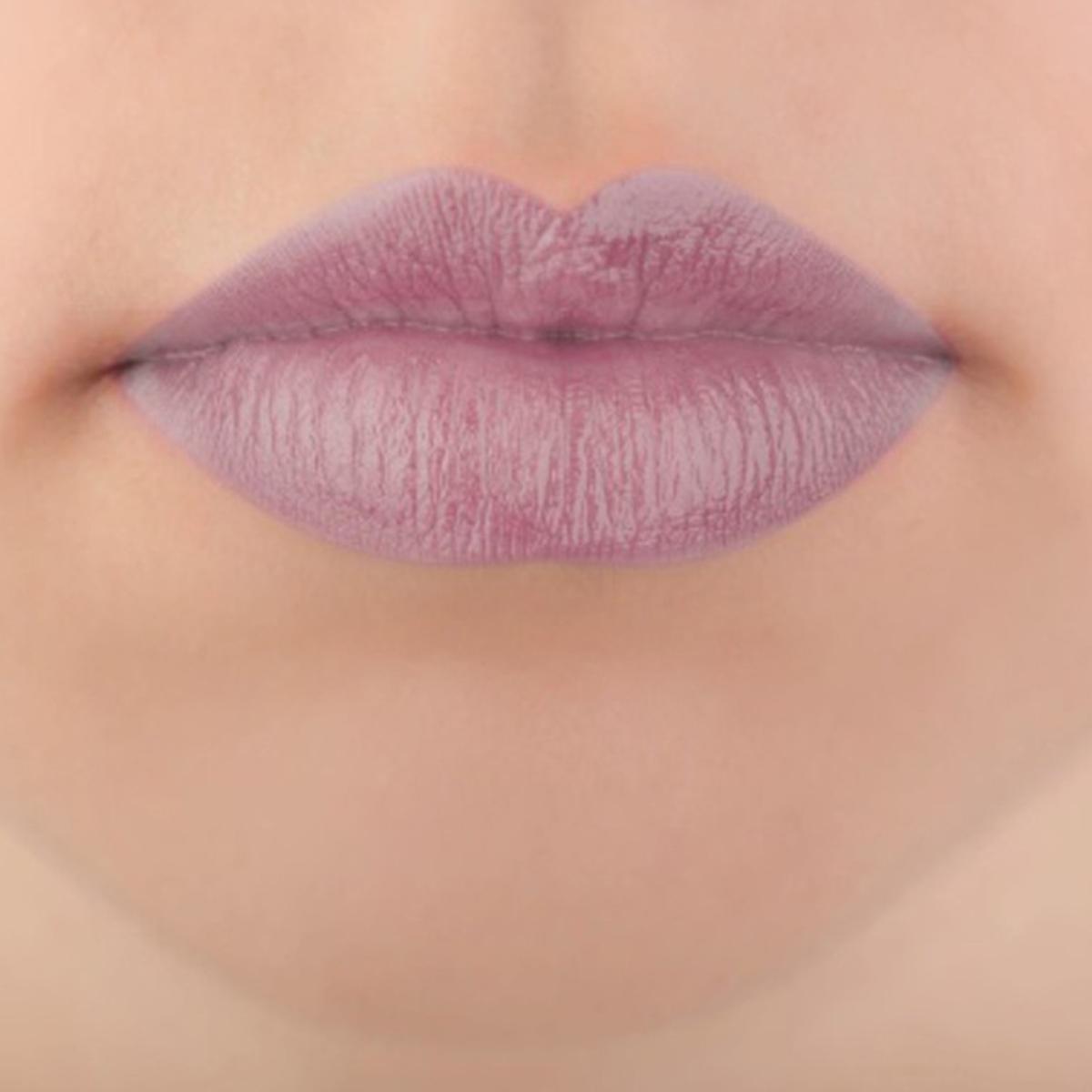 Lipstick Snow White/Sin Color - Con Protección Solar (Natural) Geoderm 4 g