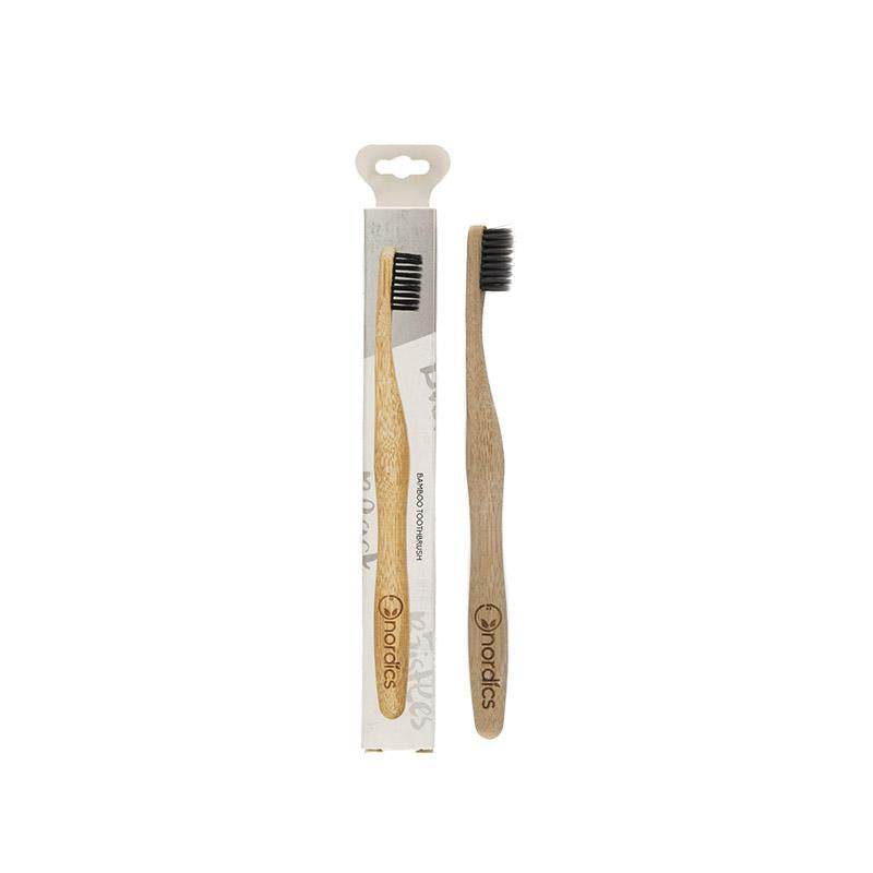 Brosse à dents en bambou pour adultes avec charbon Binchotan Nordics Oral Care