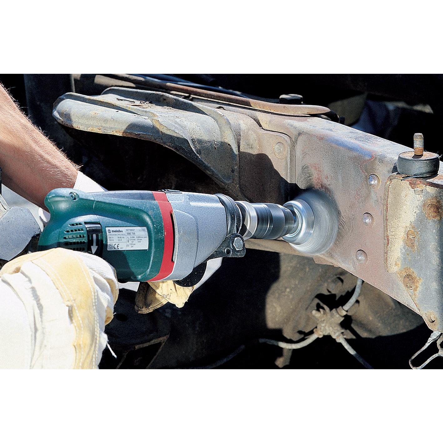 Metalowa szczotka stożkowa do wiertarki z trzpieniem sześciokątnym 1/4" (6,35 mm) Ø 75 mm