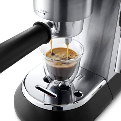 Delonghi Dedica Maestro Handmatige espressomachine en cappuccinatore EC685.M metaal