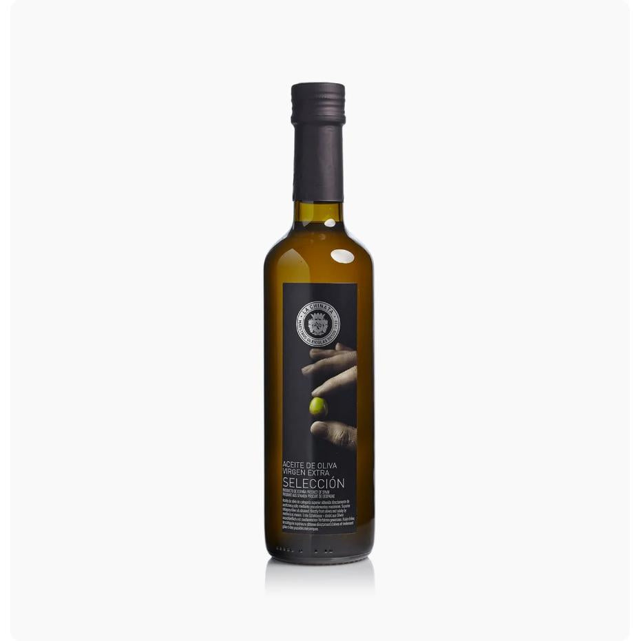 Średni kosz upominkowy Gourmet nr 1 La Chinata z 8 produktami.