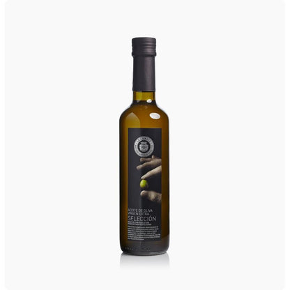 Średni kosz upominkowy Gourmet nr 1 La Chinata z 8 produktami.