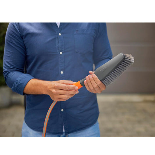 Cleansystem washing set with hand brush Gardena