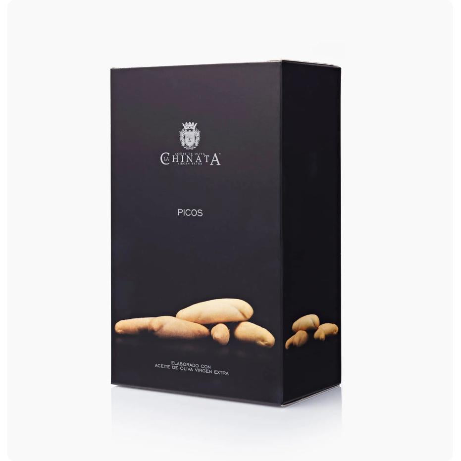 Średni kosz upominkowy Gourmet nr 1 La Chinata z 8 produktami.