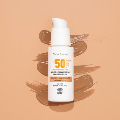 Krem przeciwsłoneczny do twarzy Golden SPF 50 z ceramidami, przeciwdziała plamom i nie zawiera olejów, Alma secret, 50 ml